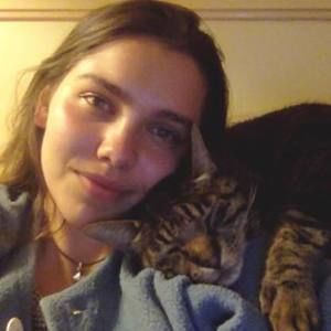 Meet your Posher, Emma